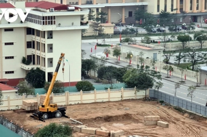 Giá vật liệu xây dựng tăng cao ngất, người dân, doanh nghiệp lo 'méo mặt'