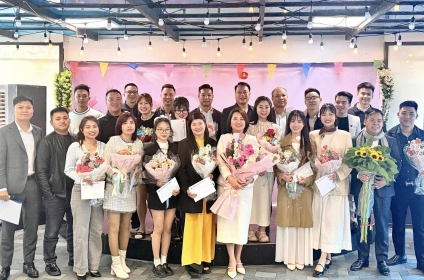 HỒNG NHUNG LAND HÂN HOAN TỔ CHỨC SỰ KIỆN 8/3 CHO TOÀN THỂ NHÂN VIÊN CÔNG TY