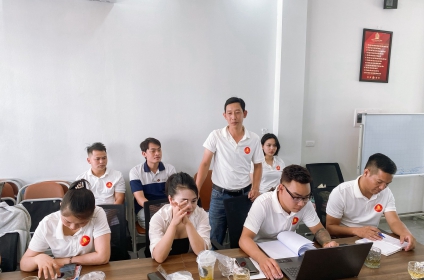HỌP NỘI BỘ NGÀY 2/6/2025 CÙNG TOÀN THỂ NHÂN VIÊN CÔNG TY CỔ PHẦN BẤT ĐỘNG SẢN HỒNG NHUNG