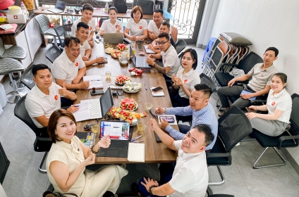 HỌP NỘI BỘ NGÀY 9/6/2025 CÙNG TOÀN THỂ NHÂN VIÊN CÔNG TY CỔ PHẦN BẤT ĐỘNG SẢN HỒNG NHUNG