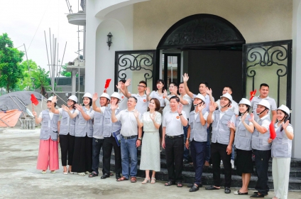HỌP NỘI BỘ NGÀY 18/8/2025 CÙNG TOÀN THỂ NHÂN VIÊN CÔNG TY HỒNG NHUNG LAND