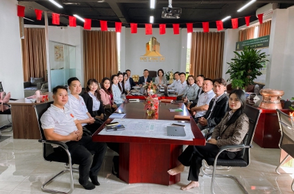 HỌP ĐẦU TUẦN CÙNG HỒNG NHUNG LAND