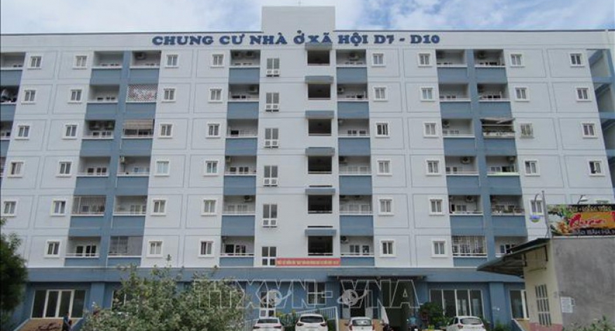 Nhà ở xã hội vẫn xa “tầm với” của người thu nhập thấp