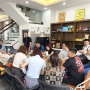 BUỔI HỌP HÀNG TUẦN CÙNG TOÀN THỂ NHÂN VIÊN CÔNG TY